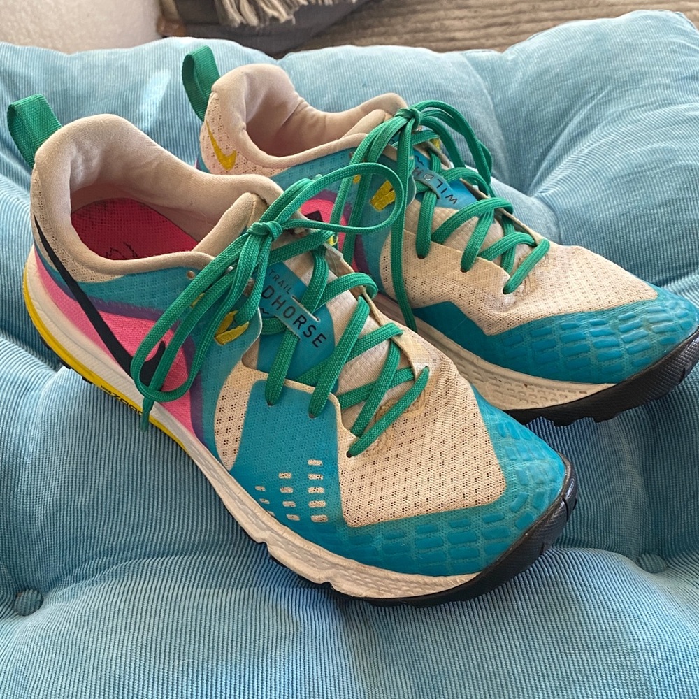 Colorful Nike Trail Wildhorse Athletic Women's Shoes 7.5